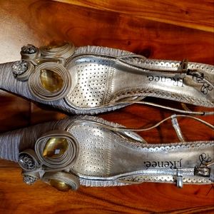 Super cute,classy, miss J renee'